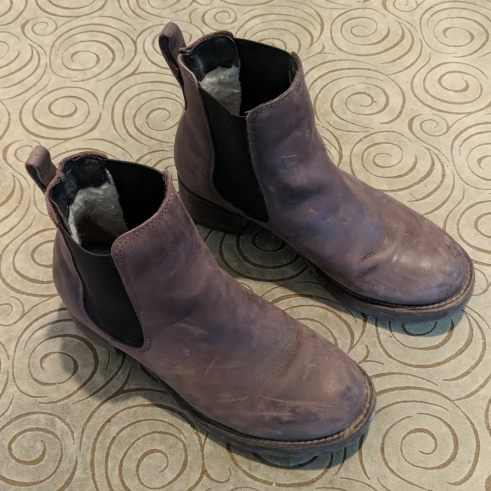 Leather ankle boots